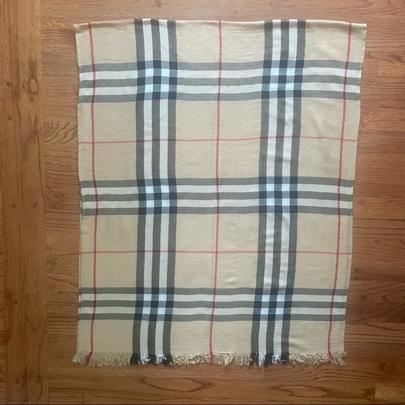 Burberry Classic Check Archive Beige With Equestrian Knight Scarf - Picture 3 of 14